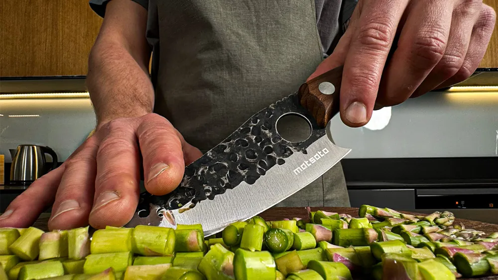 Vidět. Slyšet. Cítit.